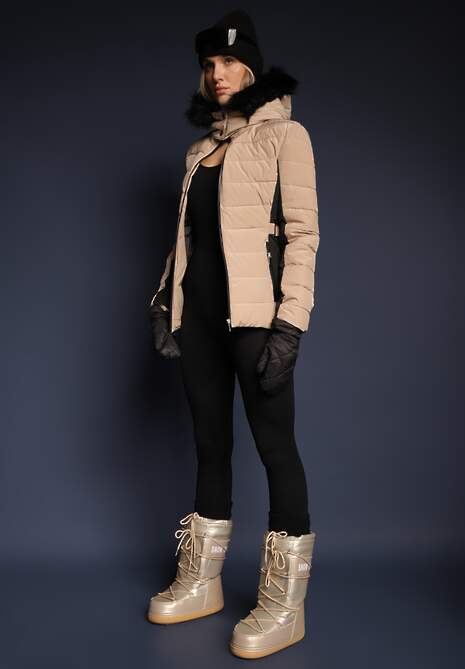 Ciemnobeżowa Taliowana Kurtka z Pikowanym Przeszyciem i Kapturem z Futerkiem Sagiola