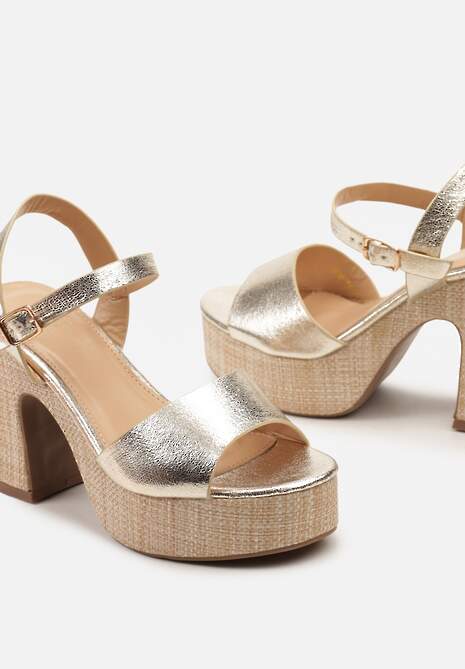 Złote Wysokie Sandały na Słupku i Platformie Zapinane na Sprzączkę Walower