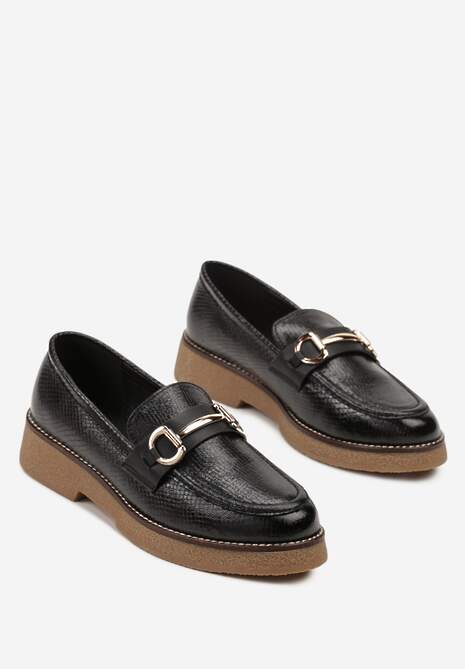 Czarne Mokasyny Ozdobione Tłoczoną Cholewką i Klamrą Tulunera