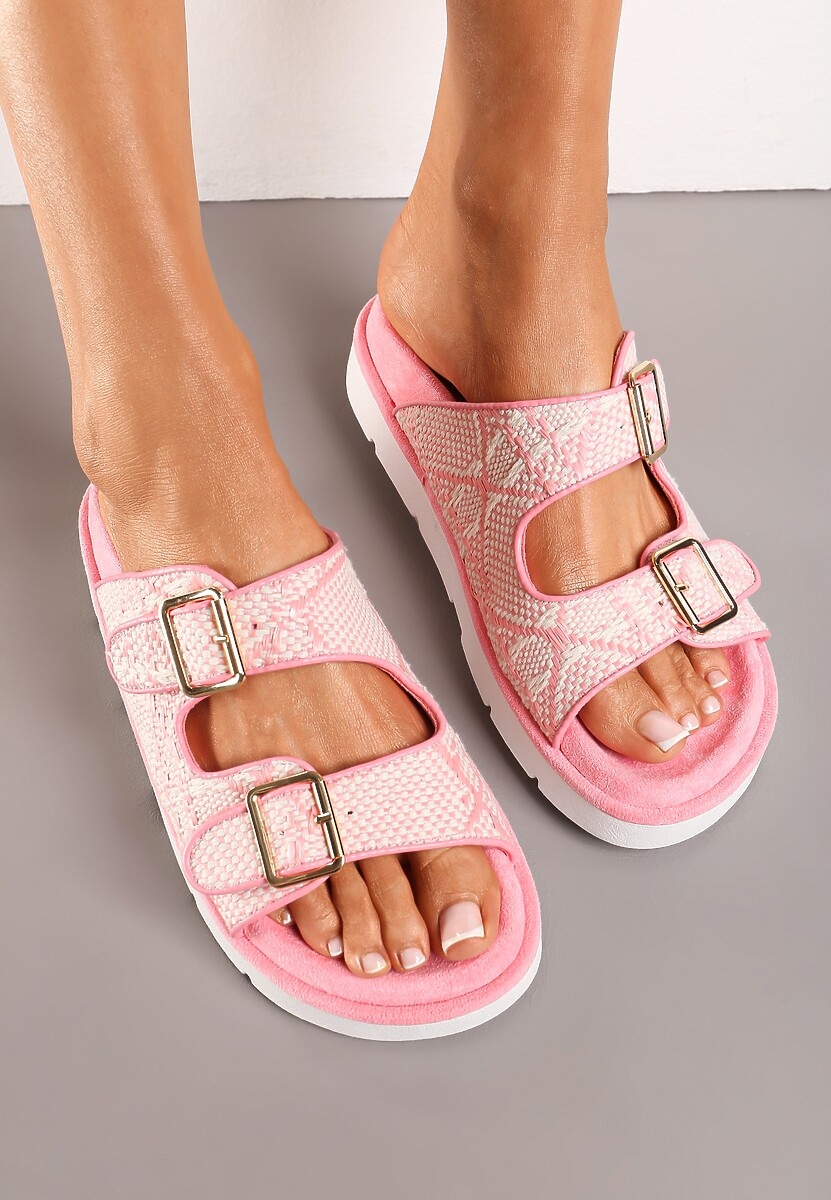 Fuksjowe Klapki Ozdobione Plecionym Materiałem i Klamrami Ellyra