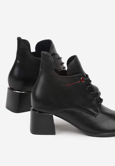 Czarne Asymetryczne Botki VICES na Obcasie ze Sznurowaną Cholewką Zalles