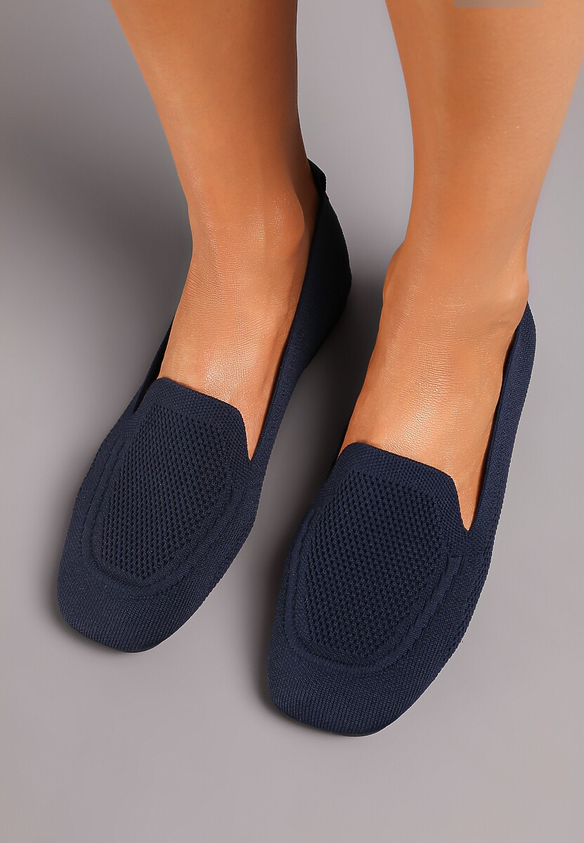 Granatowe Casualowe Mokasyny na Płaskiej Podeszwie Ozdobione Perforacją Klanesha