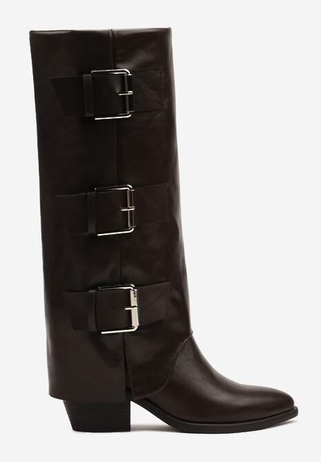 Brązowe Kozaki na Słupku Kowbojki Ozdobione Metaliczną Aplikacją i Wywiniętą Cholewką Latareia