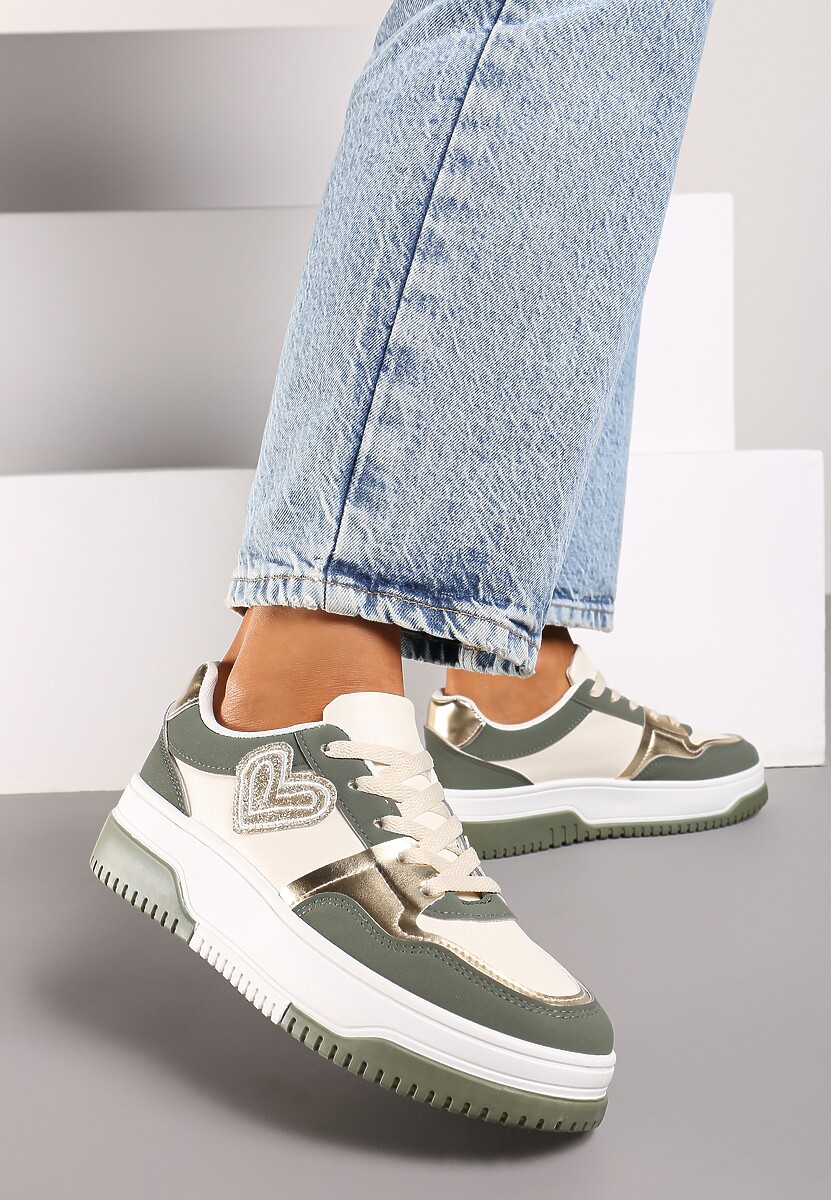 Białe Sneakersy z Brokatową Naszywką w Kształcie Serca Avioneria