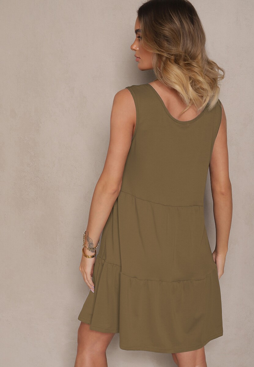 Ciemnozielona Rozkloszowana Sukienka na Szerokich Ramiączkach Zdobiona Guzikami Saniraya