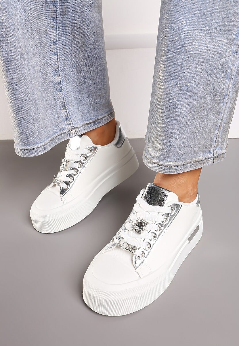 Biało-Srebrne Casualowe Sneakersy na Platformie Ozdobione Cyrkoniami i Metalicznymi Wstawkami Primaria