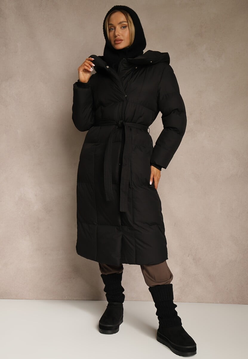 Czarna Długa Kurtka z Pikowanymi Przeszyciami Kapturem i Wiązanym Paskiem Zalirra