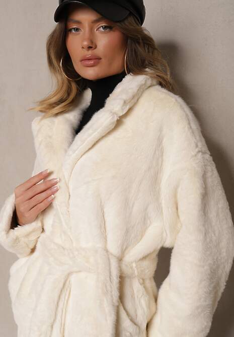 Kremowa Kurtka Dorima