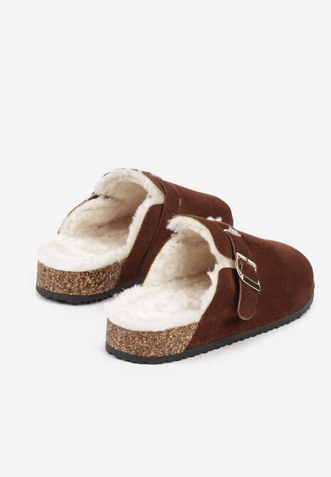 Ciemnobrązowe Kapcie na Płaskiej Podeszwie Ozdobione  Paskiem z Klamrą Ninnithra