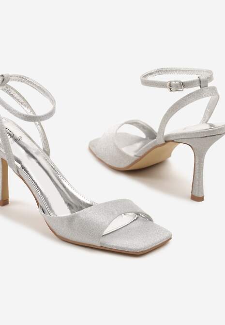 Srebrne Sandały na Szpilce z Noskiem o Kwadratowym Kształcie i Paskiem z Klamerką Meviora