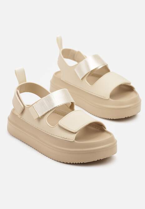 Beżowe Sandały na Platformie Ozdobione Dwoma Paskami Sovoiti