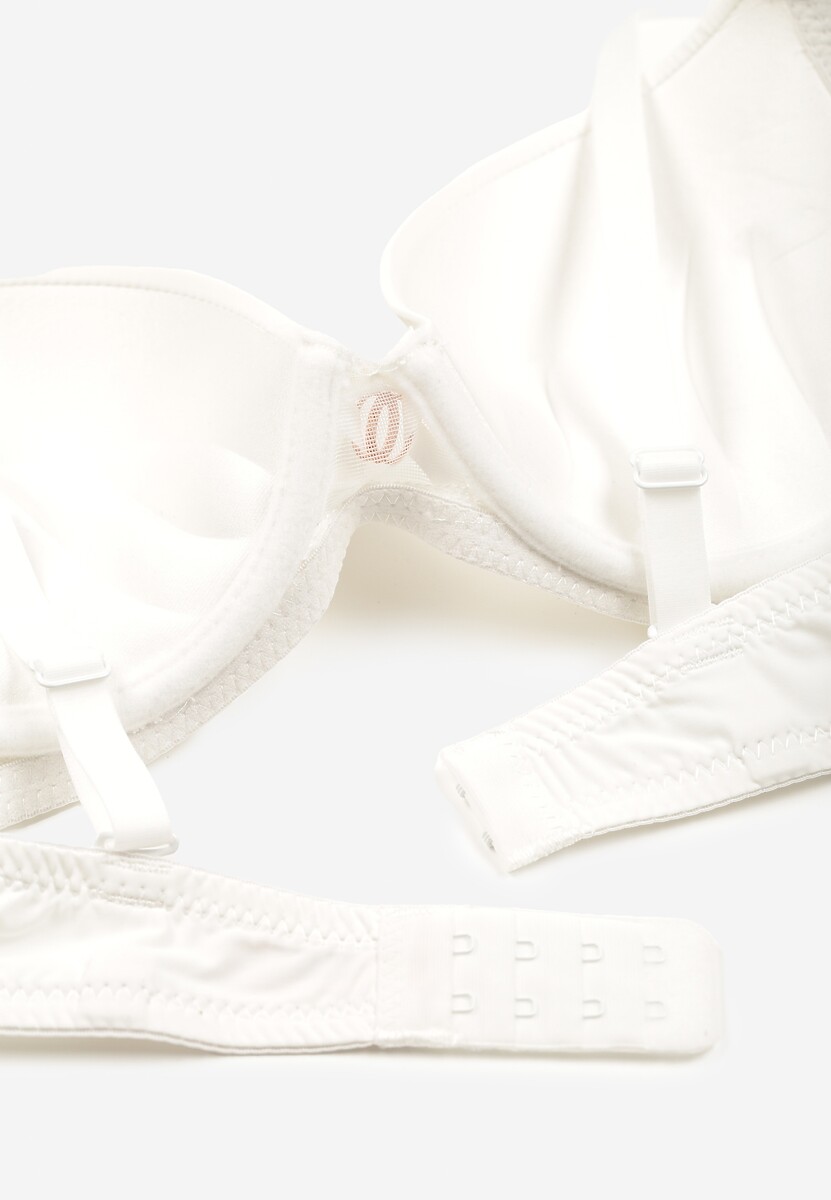 Jasnobeżowy Biustonosz z Efektem Push Up i Ozdobną Koronką Emithria