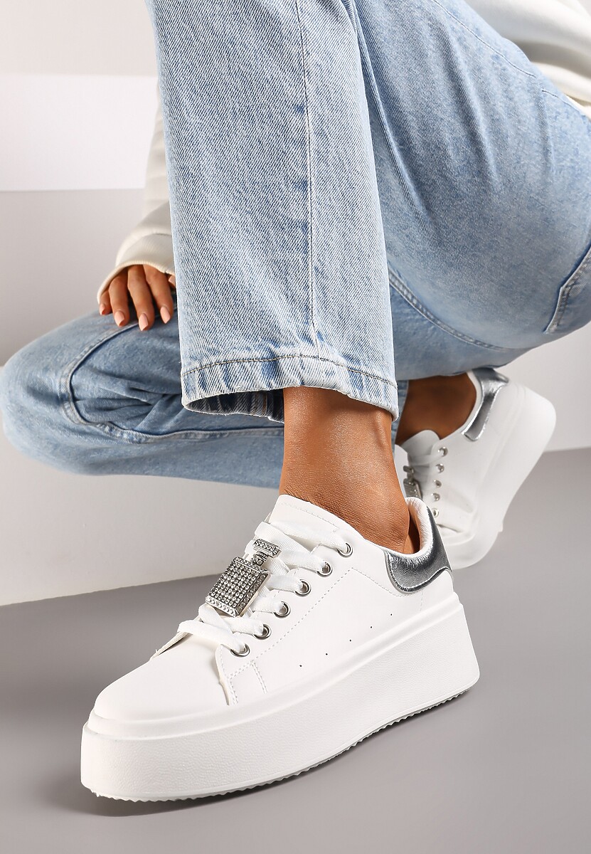 Biało-Złote Sneakersy na Platformie Ozdobione Cyrkoniami i Aplikacją 3D Daneria