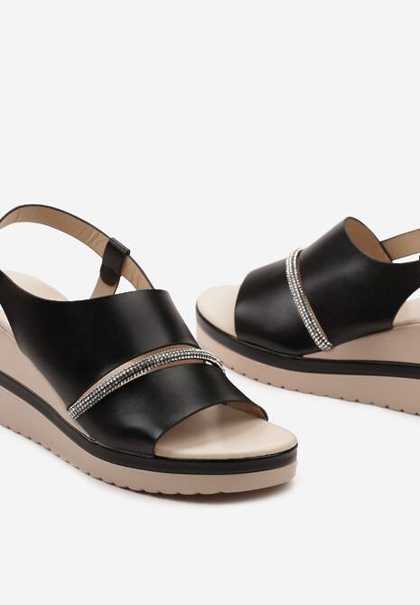 Czarne Sandały na Koturnie bez Pięty z Paskiem z Cyrkoniami Azarepia