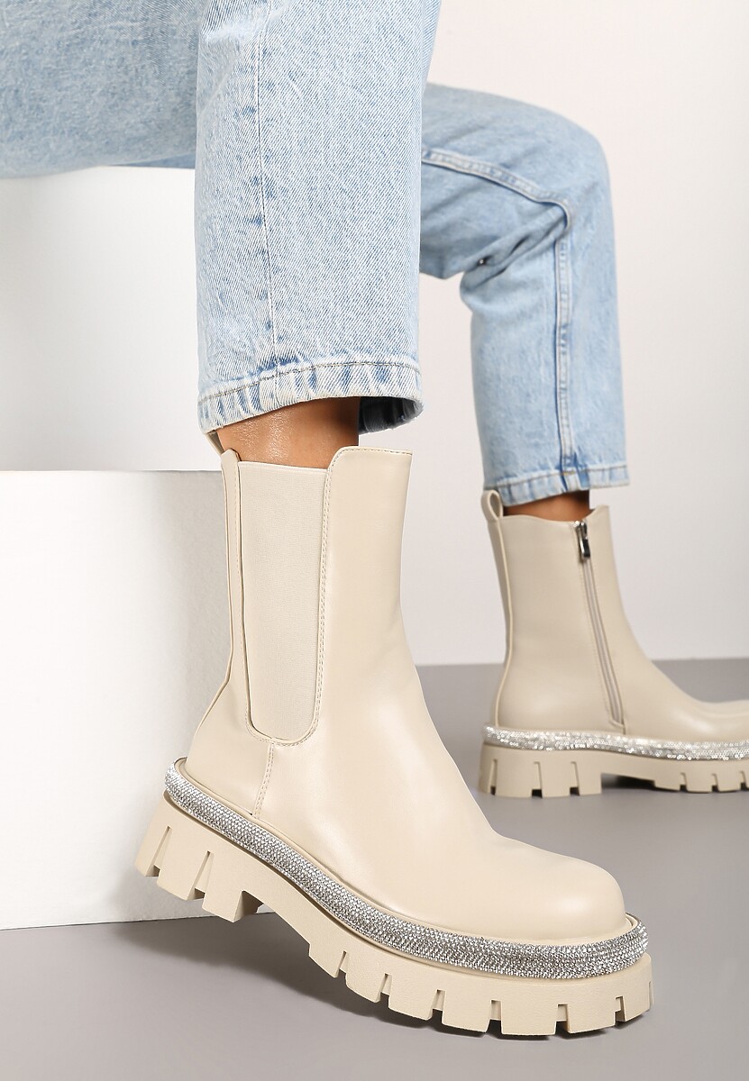 Beżowe Botki Sztyblety na Tłoczonej Podeszwie z Ozdobną Cyrkoniową Wstawką Pretivra