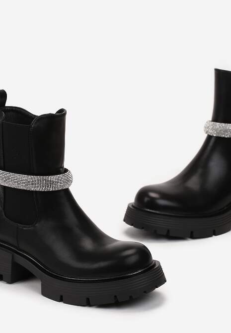 Czarne Botki Ozdobione Wypukłym Paskiem z Cyrkoniami Przy Kostce Lisabetta