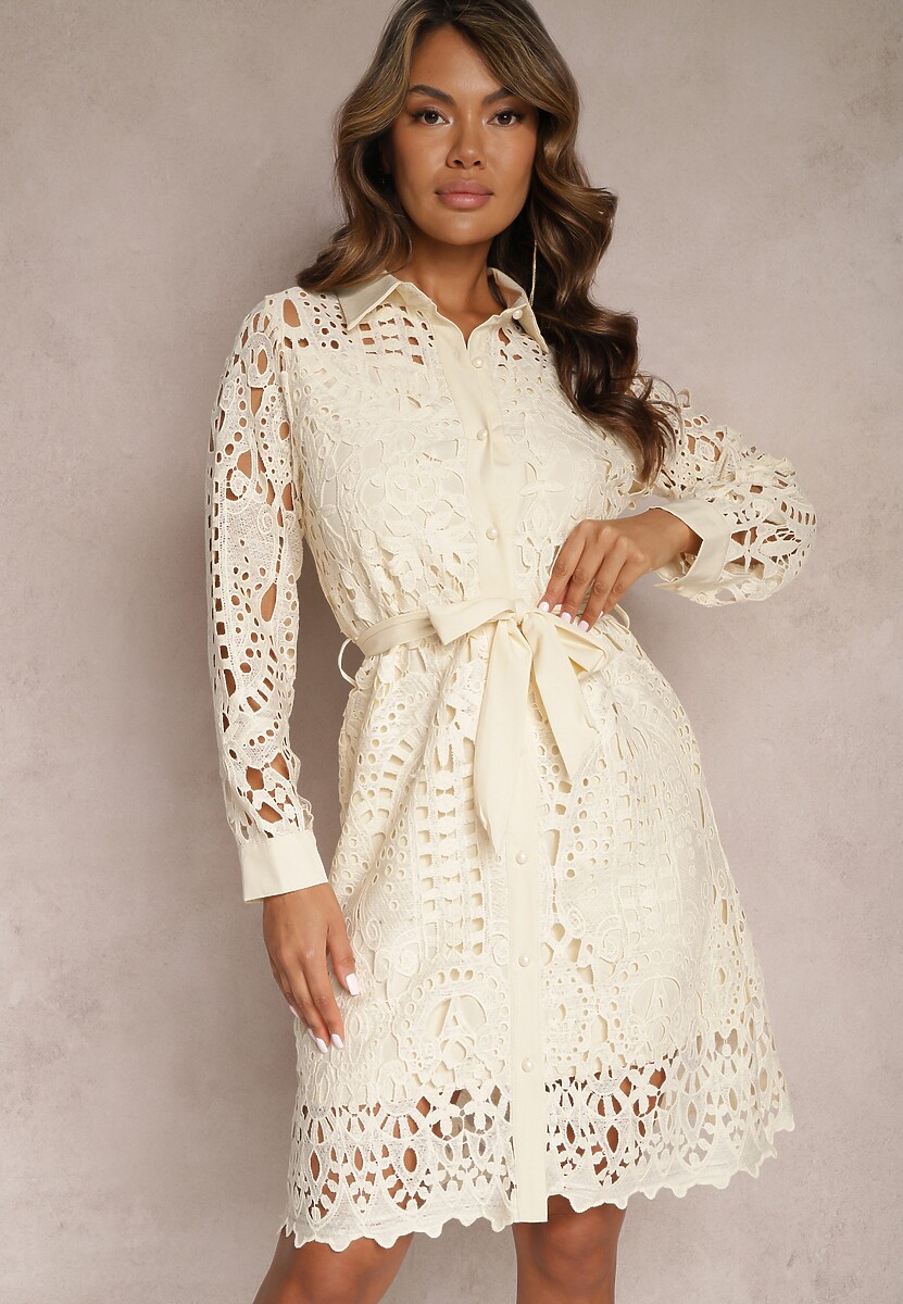 Beżowa Koszulowa Sukienka Mini z Ażurowej Koronki i Paskiem Norila