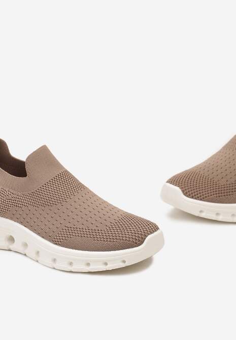 Ciemnobeżowe Wsuwane Buty Sportowe z Elastyczną Cholewką do Kostki Asigruna
