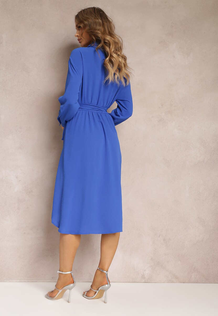 Niebieska Sukienka Midi z Kołnierzykiem i Materiałowym Paskiem Rasik