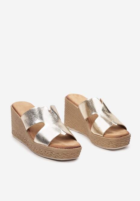 Złote Klasyczne Klapki na Koturnie z Wycięciami w Stylu Boho Moonmeera