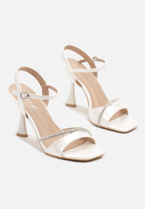 Białe Sandały Szpilki z Cyrkoniowym Zdobieniem na Obcasie Typu Klepsydra Haldiva