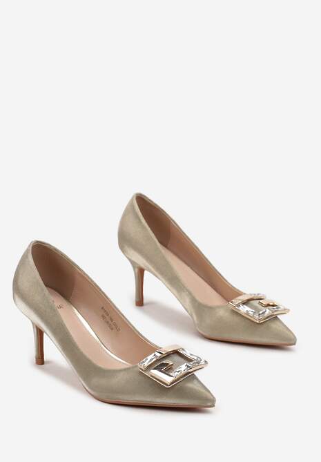 Złote Czółenka na Szpilce Ozdobione Brokatem i Metalową Aplikacją Asusana