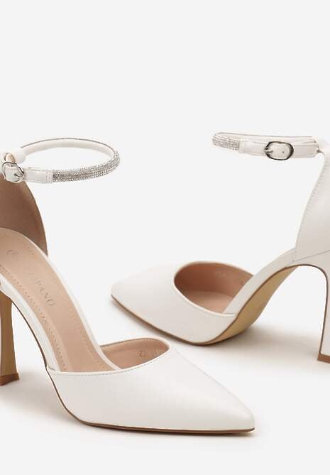 Białe Szpilki Klepsydrowe z Paskiem Ozdobionym Cyrkoniami Keramla