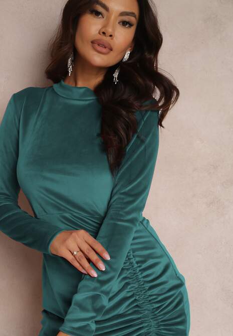 Ciemnozielona Welurowa Sukienka Mini z Troczkiem Marszczeniem na Dole Ceke