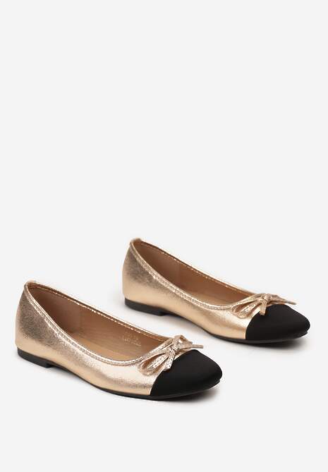 Szampańskie Balerinki z Ozdobnym Noskiem i Subtelną Kokardką Cosalba