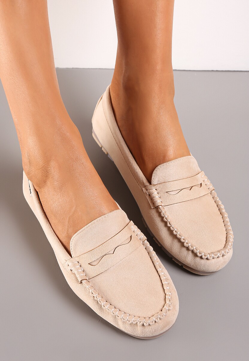 Czarne Mokasyny z Przeszyciami i Wkładką ze Skóry Naturalnej Isotta