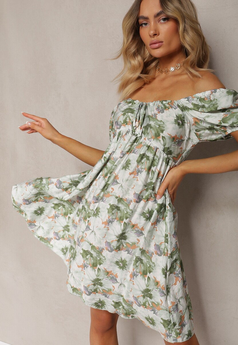 Różowo-Beżowa Sukienka z Wiązanym Dekoltem i Bufiastymi Rękawami z Gumką z Tyłu w Kwiatowy Wzór Vikolla