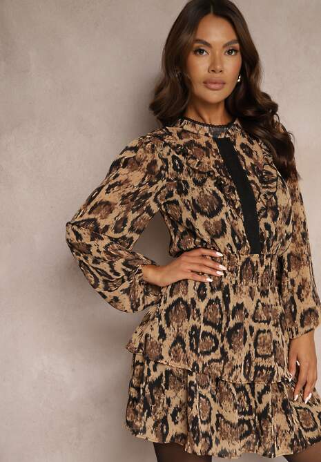 Brązowa Panterkowa Sukienka o Rozkloszowanym Kroju ze Stójką i Falbankami Labrette