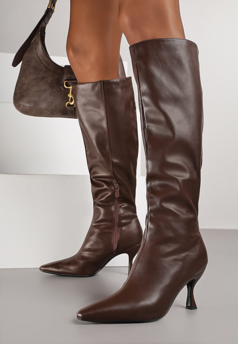 Ciemnobrązowe Marszczone Kozaki Vices na Obcasie Typu Kaczuszka Miomadia