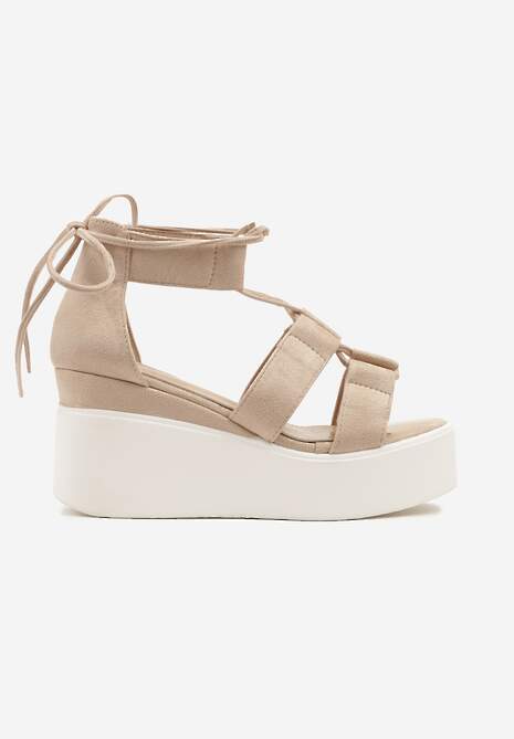 Beżowe Sandały na Koturnie z Wiązaniem Fevalenne