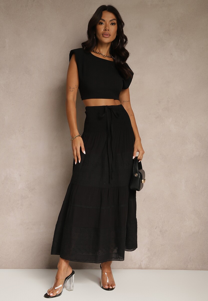 Biała Bawełniana Spódnica o Rozkloszowanym Kroju Zdobiona Haftem Koladea