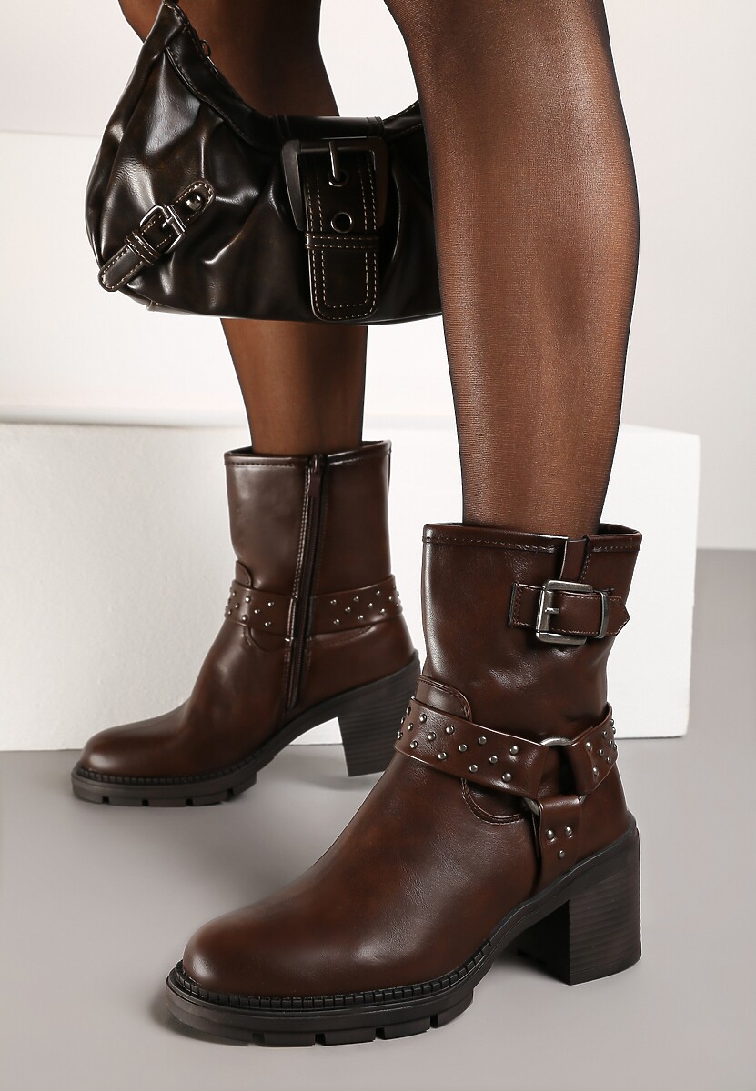 Brązowe Botki na Słupkowym Obcasie z Ozdobnymi Paskami z Nitami i Klamrami Niatora