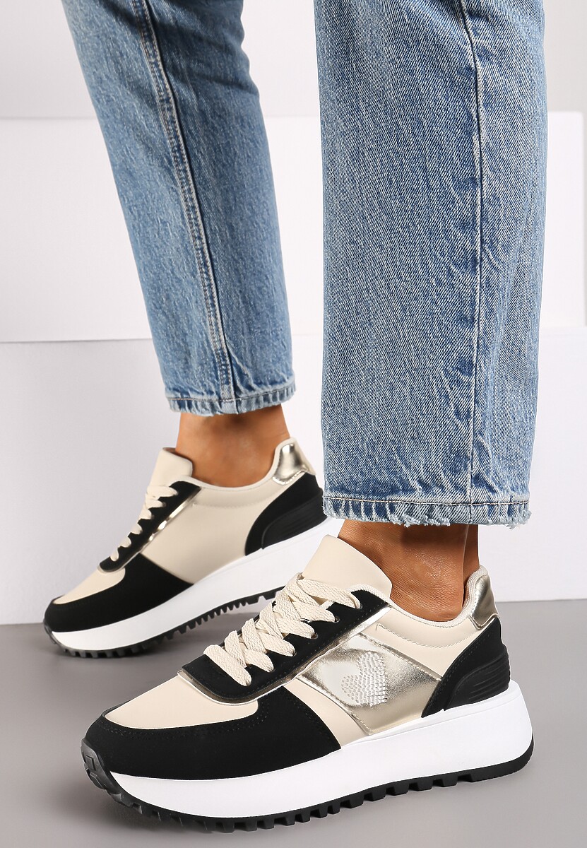 Czarne Sneakersy z Naszywką Serduszka i Piankową Platformą Timera