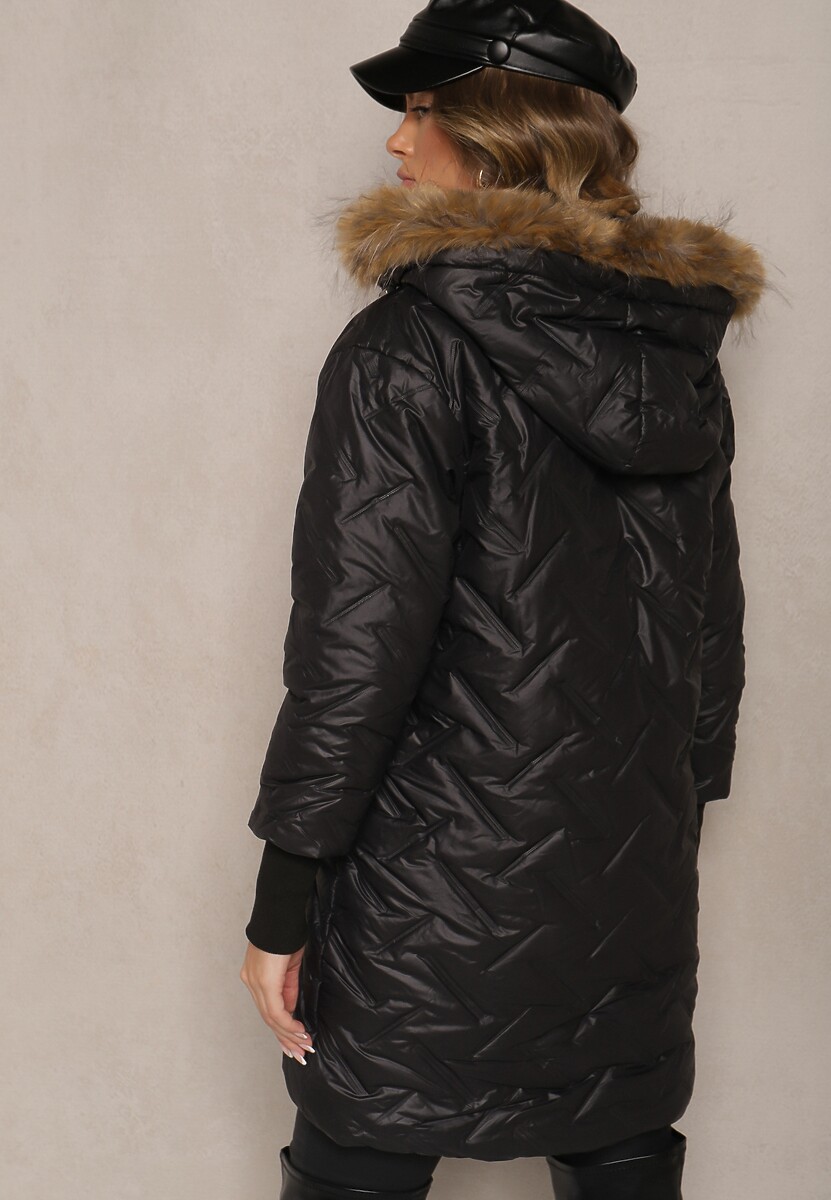 Czarna Kurtka z Pikowanym Wzorem Ściągaczami Odpinanym Futerkiem i Kapturem Ellithri