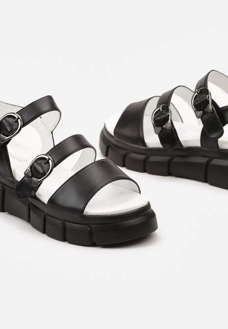 Czarne Sandały z Ekoskóry Zapinane Wokół Kostki na Grubej Podeszwie Zadora