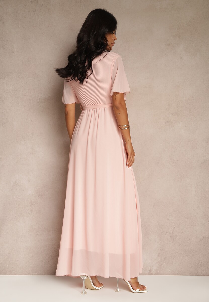Jasnoróżowa Plisowana Sukienka z Kopertowym Dekoltem i Gumką w Talii Dimitris
