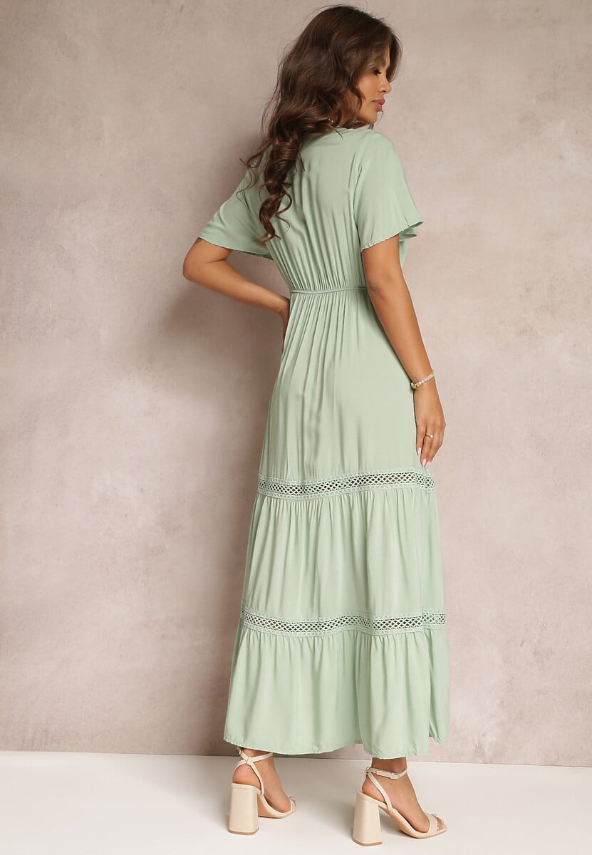 Miętowa Rozkloszowana Sukienka Maxi z Gumką w Talii i Koronkowym Dekoltem Cheteia