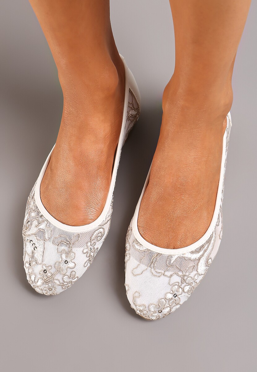 Białe Balerinki z Przeszyciami Ozdobione Cekinami Vellamira