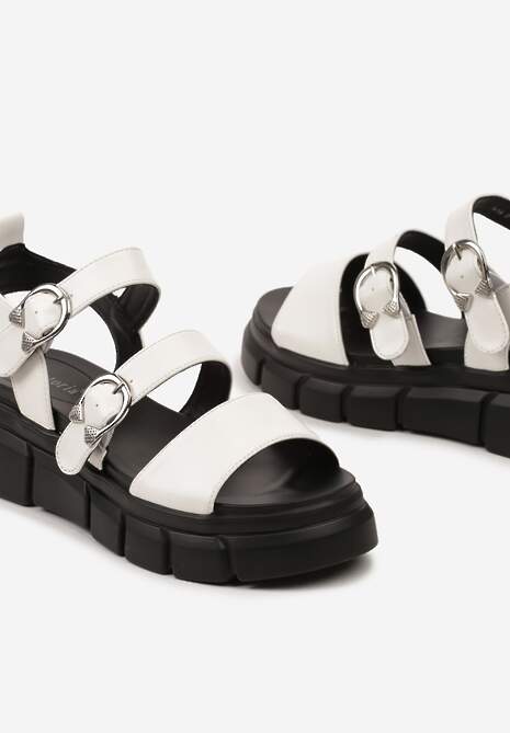 Białe Sandały z Ekoskóry Zapinane Wokół Kostki na Grubej Podeszwie Zadora