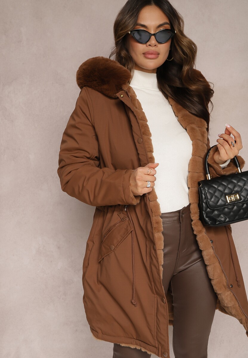 Brązowa Kurtka ze Ściągaczem i Kapturem z Futerkiem Selentia