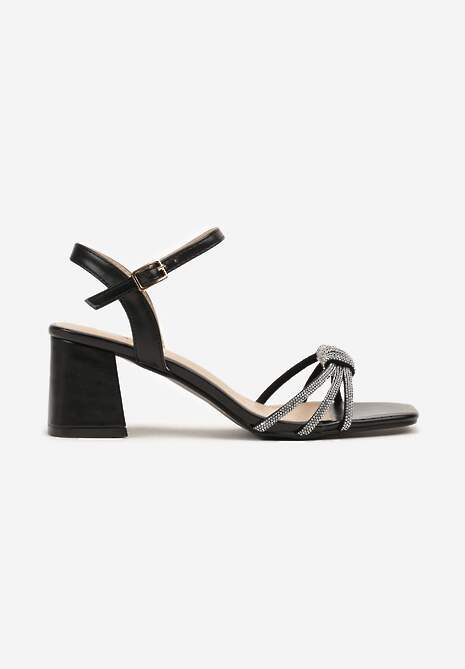 Czarne Sandały na Słupku Ozdobione Cyrkoniami Nilomessa