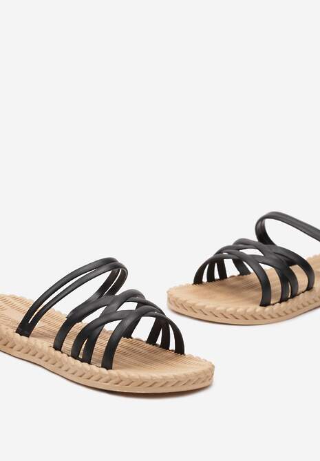 Czarne Płaskie Klapki z Lekkiej Pianki na Podeszwie Imitującej Plecionkę Illianna