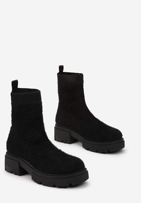 Czarne Botki na Grubej Podeszwie z Elastyczną Cholewką Kirel