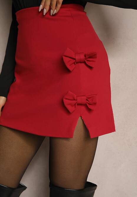 Czerwona Trapezowa Spódnica z Wiskozą Ozdobiona Kokardami Semirion