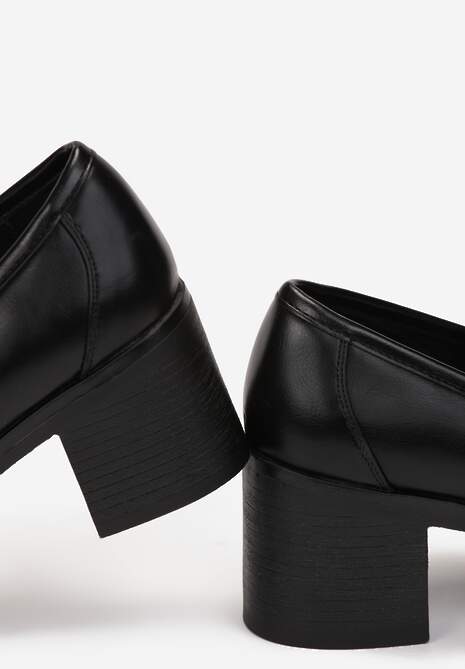 Czarne Półbuty Farnaz