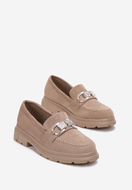 Ciemnobeżowe Eleganckie Mokasyny Ozdobione Biżuteryjną Klamrą Adelai